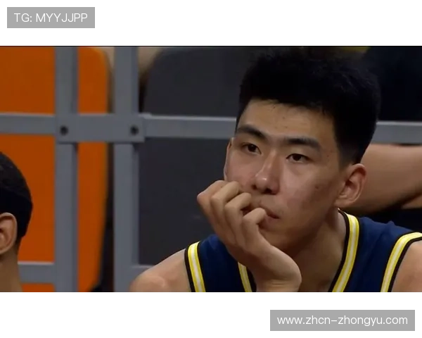 徐昕篮下补扣封盖，广州队年轻中锋闪耀